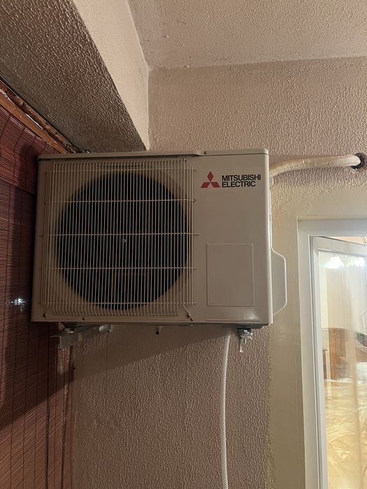 Montaj Aer Conditionat Incarcare Freon Igienizare & Reparatii