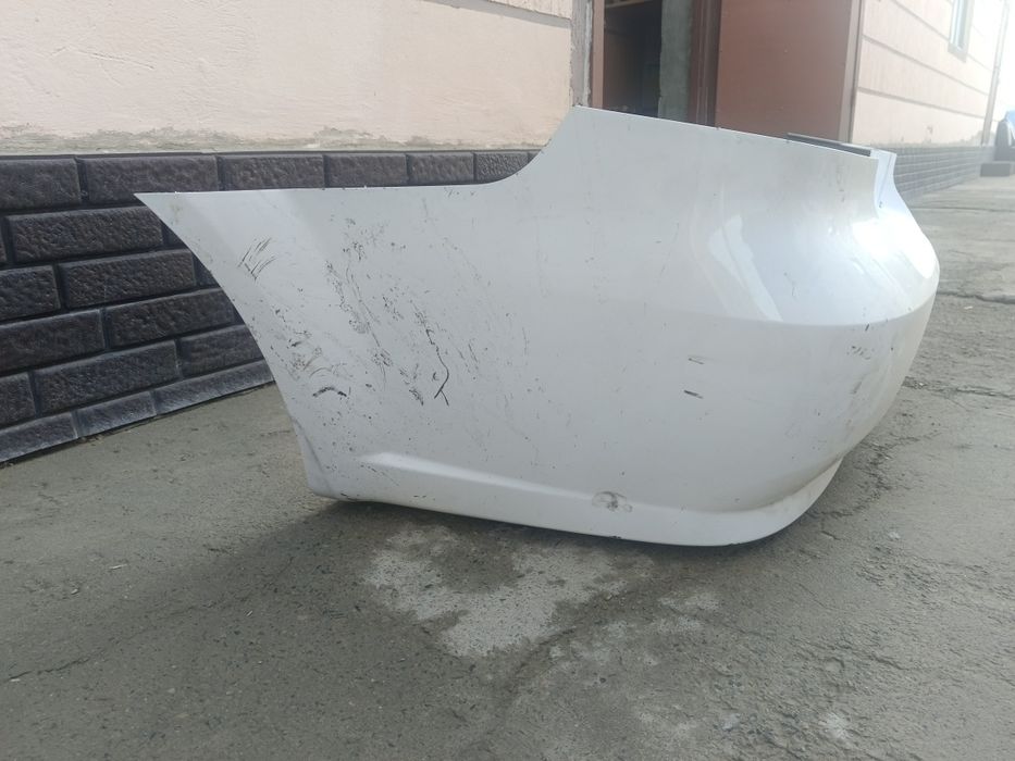 Задний бампер Равон р3