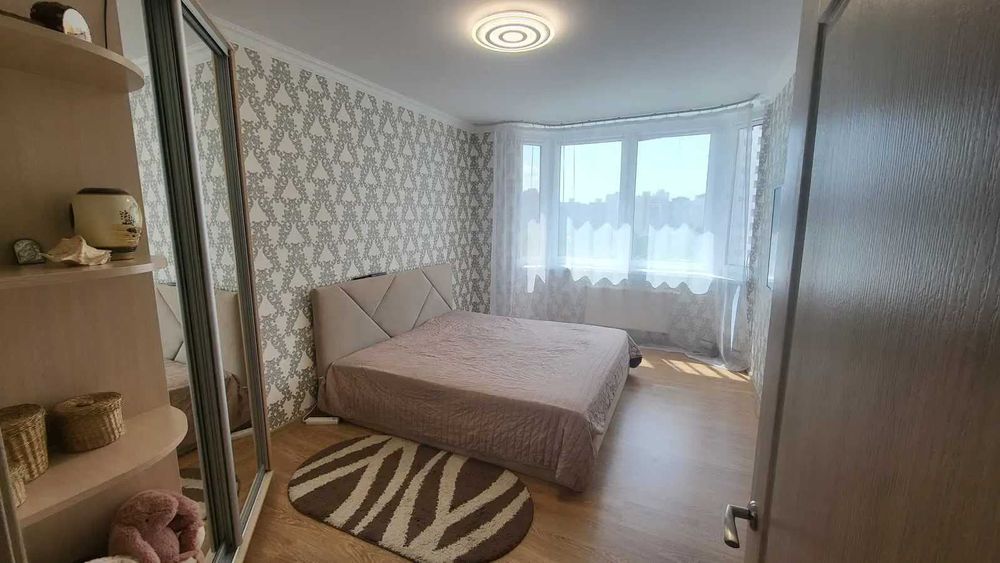 Дава се под наем Двустаен апартамент в София, Център - 65 кв.м за 397.8 € - Снимка #3