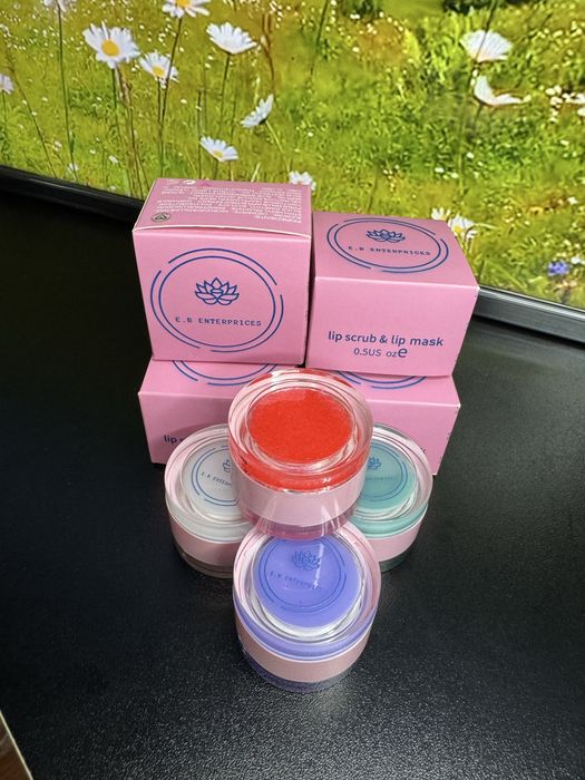 Set masca de buze si scrub buze. E.B Enterprices