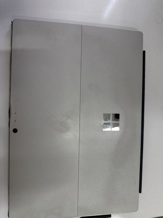 Microsoft Surface 5 pro 256Gb