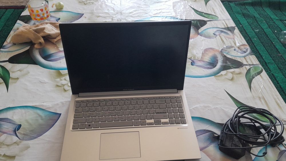 Noutbook: AsusVivobook