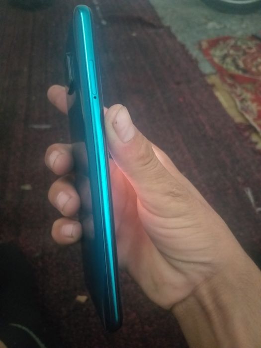 Redmi not 9 pro 64 gb xolati ediyal bir hafta garanteyasi bor aybi yoq