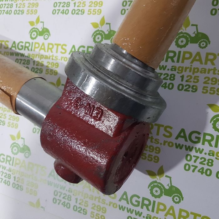 Fuzeta stanga cu piulita tractor u650