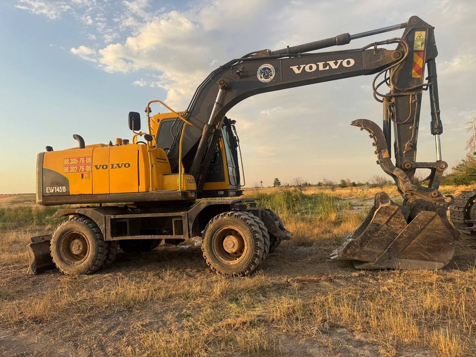 Ekskavator .2011