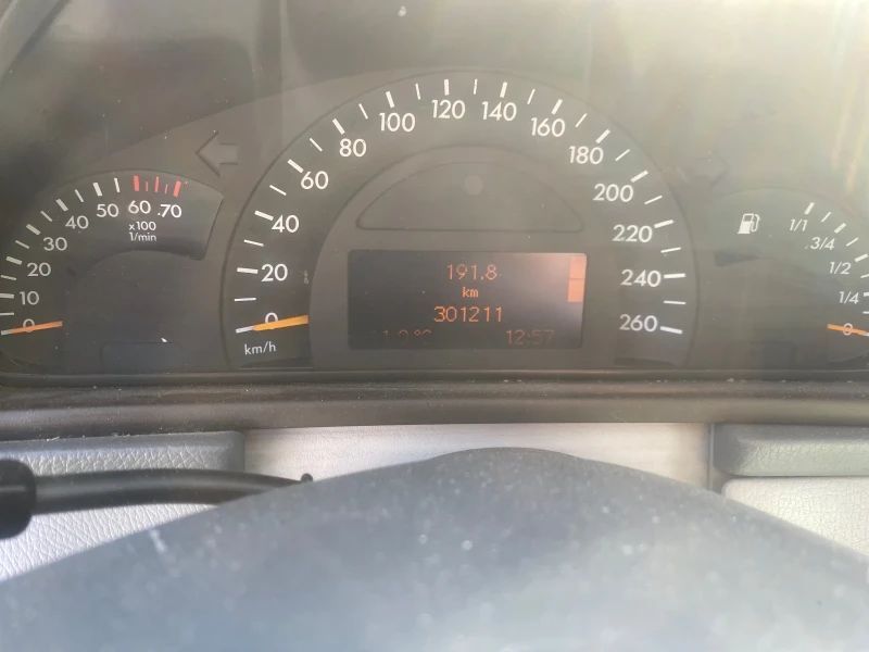 MERCEDES-BENZ C 240 - продавам