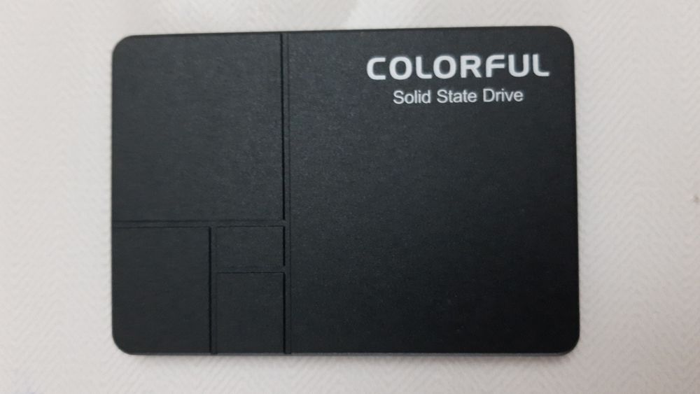 SSD 500gb. Colorful