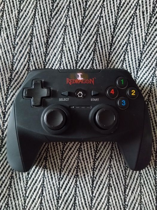 Геймпад (джойстик)