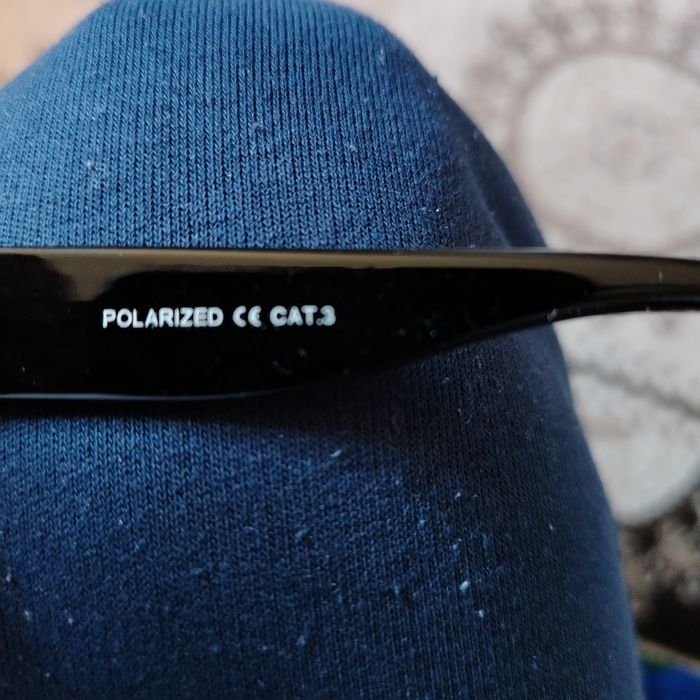 Очки солнцезащитные продам