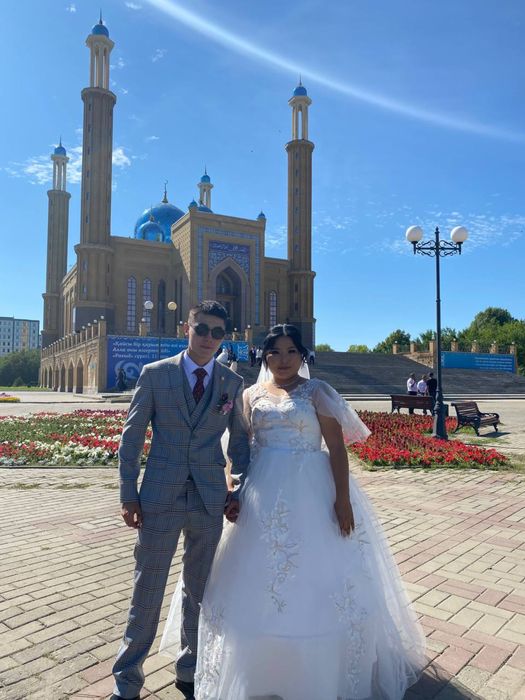 Продам платье свадебное