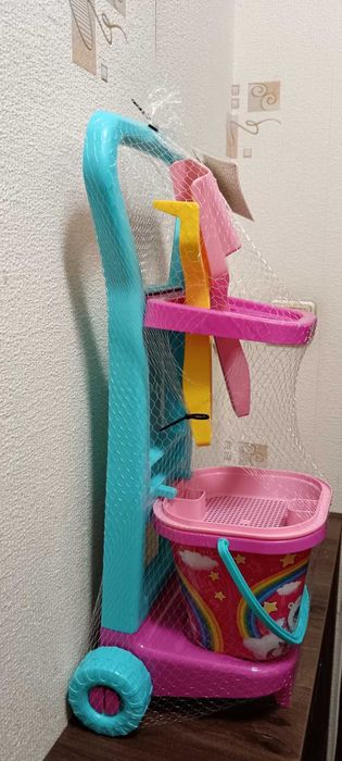 Количка с играчки за плаж и пясък.Нов детски конструктор Кухня.