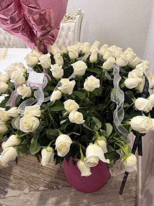 Продается розы срочна 25к