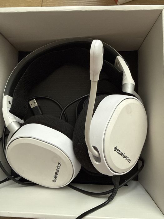 Наушник для игры качественный от steelseries