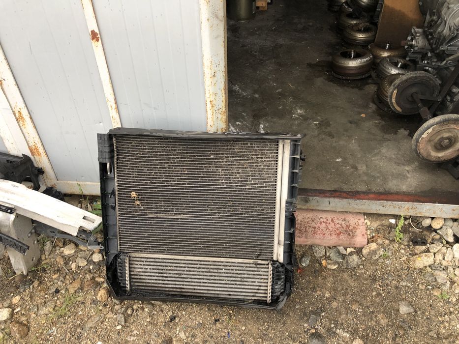 Радиатори и перка бмв х5 ф15 3.0д ( radiatori i perka bmw x5 f15 3.0d