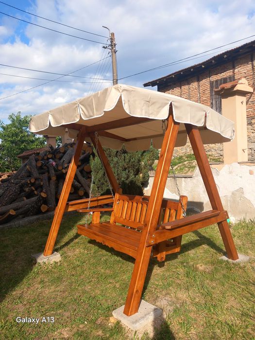 Масивна люлка от дърво!