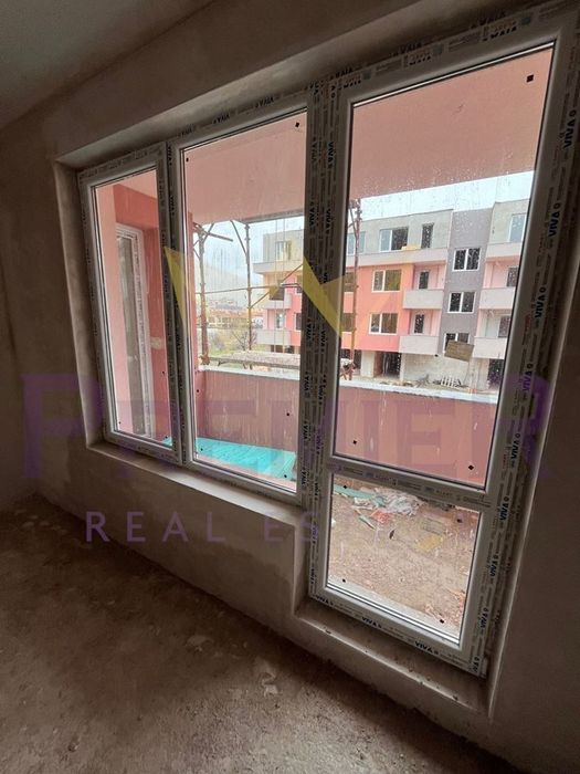 Продава се Двустаен апартамент в Пловдив, Остромила - 64 кв.м за 661 €/кв.м - Снимка #3