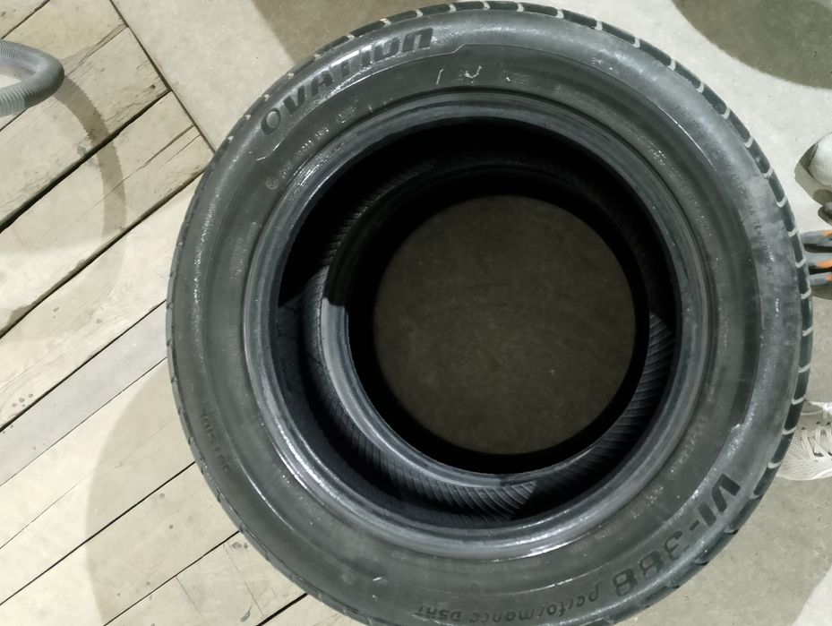 Продам резину две покрышки