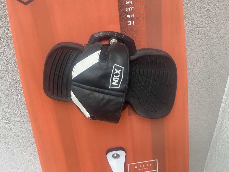 Продавам кайт дъска F-ONE Manera