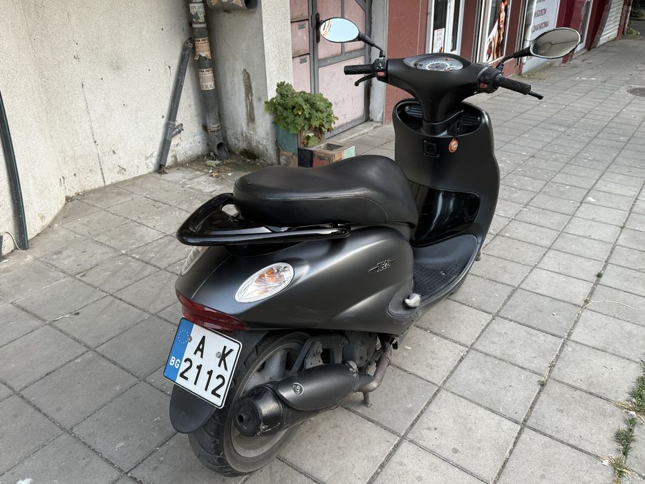 Продавам мотоциклет Yamaha Teos 125