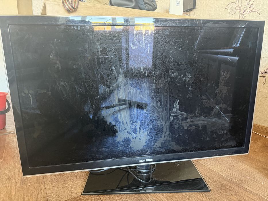 Телевизор SAMSUNG
