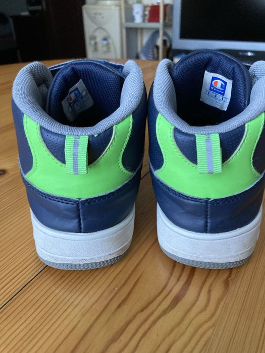 Детски боти Champion