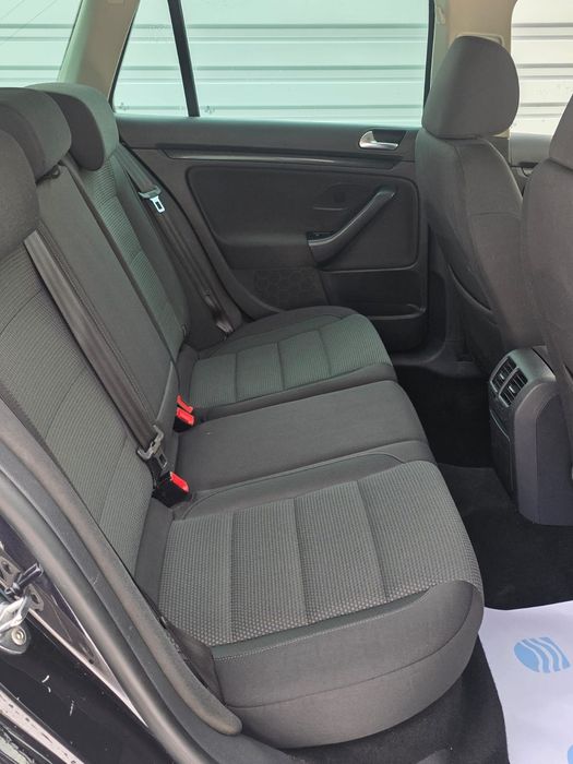 Volkswagen Golf 2011 1.2 benzina Euro5  Navi  Jante Cârlig recent adus