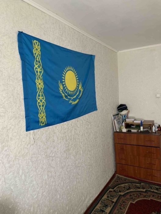 Флаг Казахстана .