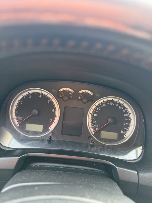 VW Bora 1.6 105PS НА ЧАСТИ!