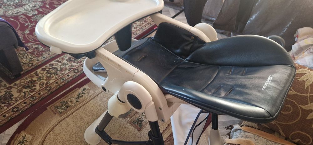 В продаже десткии столик