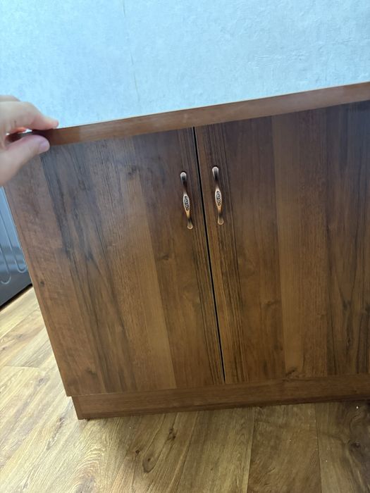 Продам стол кухонный