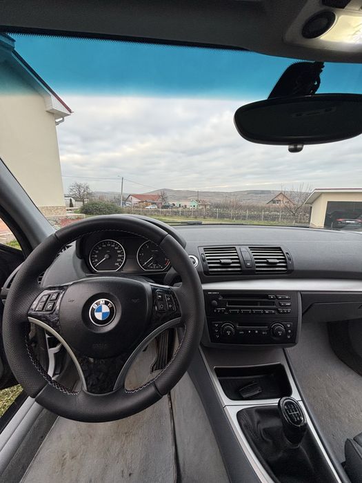 Bmw seria 1 118d   URGENT