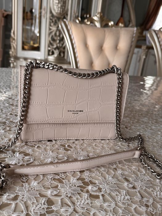 Продам кожаные сумки в хорошем состоянии