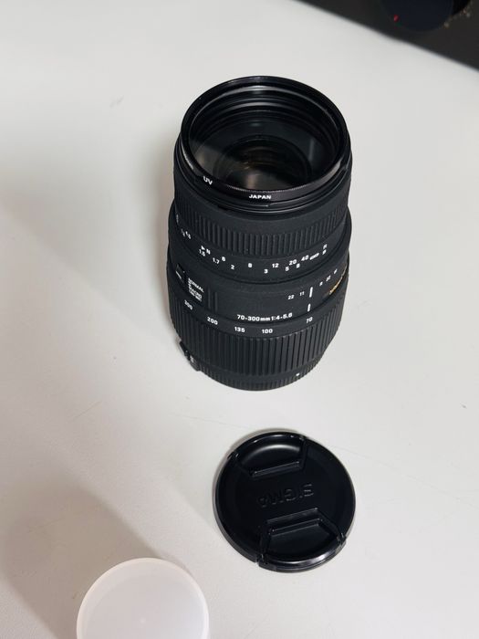Obiectiv Sigma 70-300mm f/4-5.6 DG APO Macro compatibil Nikon