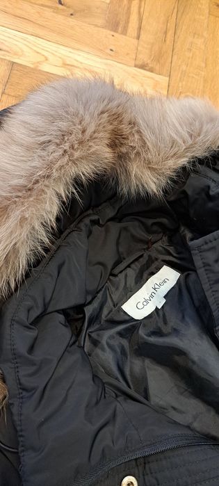 Calvin Klein оригинално яке  гъши пух ,естествен пух на качулкатаS ра