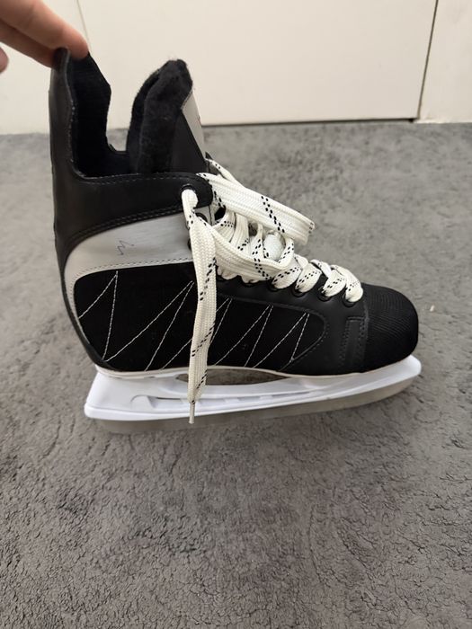 Продам мужские коньки