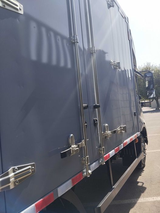 BYD T5 EV — To‘liq Elektr Yuk Mashinasi