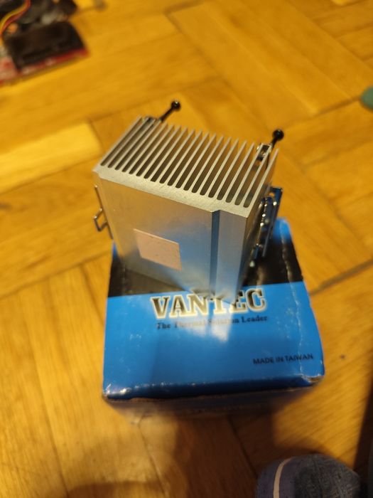 Подарявам електроника