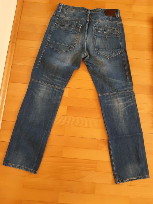 Blugi pull and bear barbat marimea 46