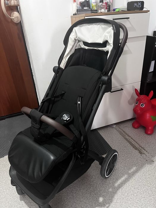 Продам коляску