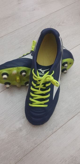 Футболни обувки Mizuno