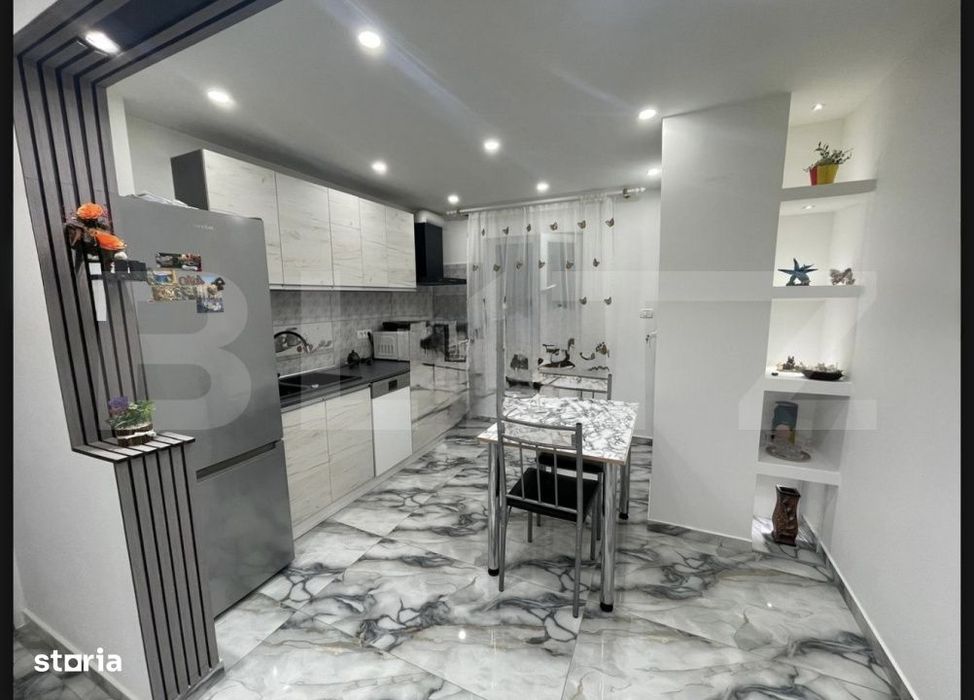 Apartament 2 camere,parter,balcon,zona Mercur — fotografia 1