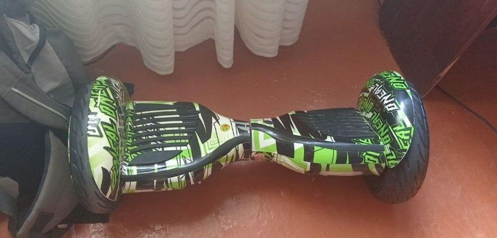 В продаже Гироскутер