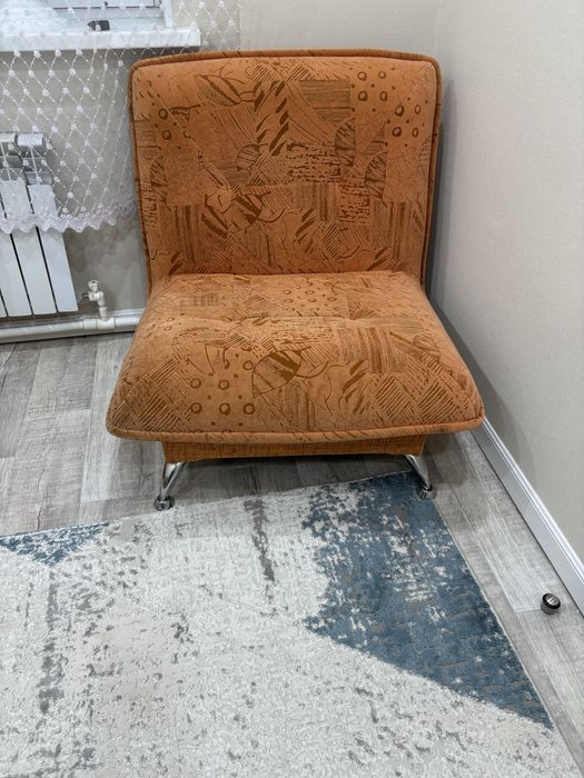 Продаются 2 кресла