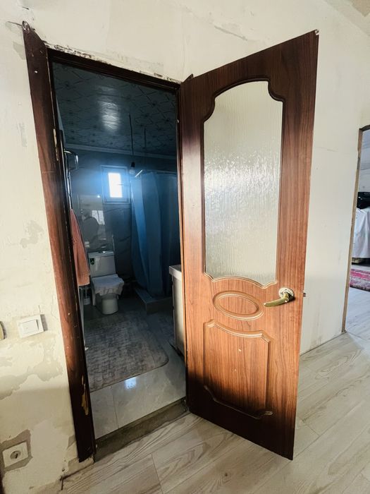 Есік сатылады