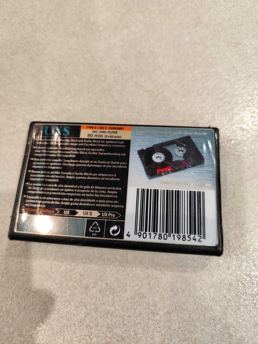 Аудио касета нова