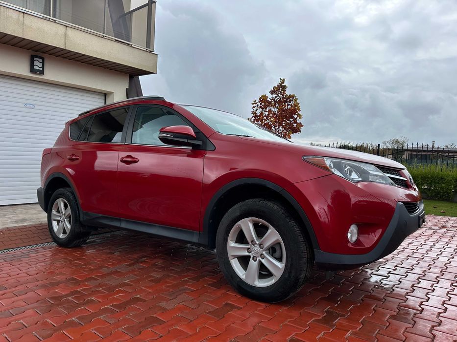 TOYOTA RAV4             .