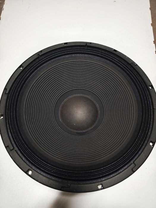 Vând difuzoare Gemini SWF-1534-3 – 15" (38 cm), 150W RMS, 8 Ohmi