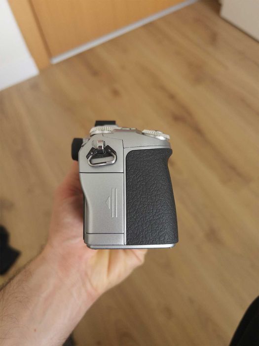 Дигитален фотоапарат Olympus OM-D E-M1