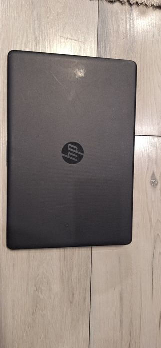 Hp 15bs-i3 6006u/8гб/256гб м.2/Radeon 520