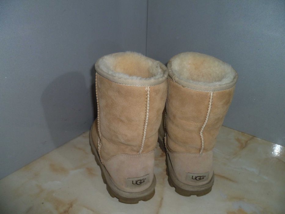 UGG оригинални ботуши №38